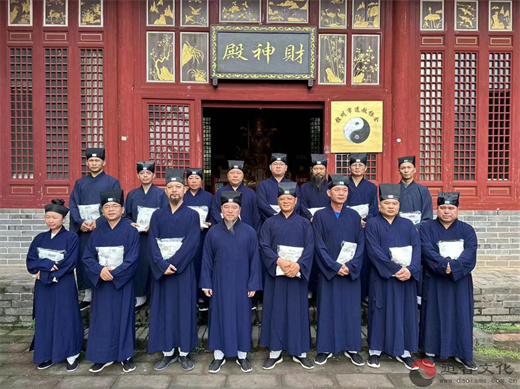 赣州市道教协会召开三届四次常务理事(扩大)会议暨《宗教活动场所管理办法》学习会-道音文化