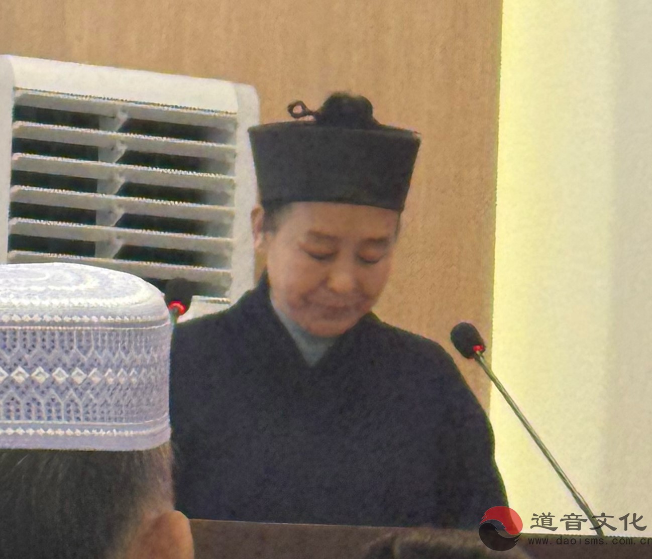 济宁市推动“学法规、守戒律、重修为、树形象”教育活动暨宗教中国化讲经交流会在青华洞道观举行-道音文化