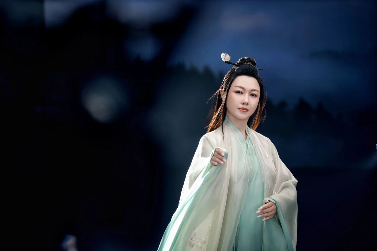 欣逢邱祖圣诞，赵净颐倾情献唱《青天歌》-道音文化