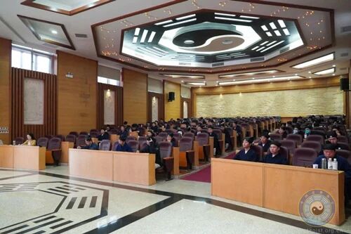 情系百年征程 志守正道初心——武当山道教学院举办红色教育月主题演讲活动-道音文化